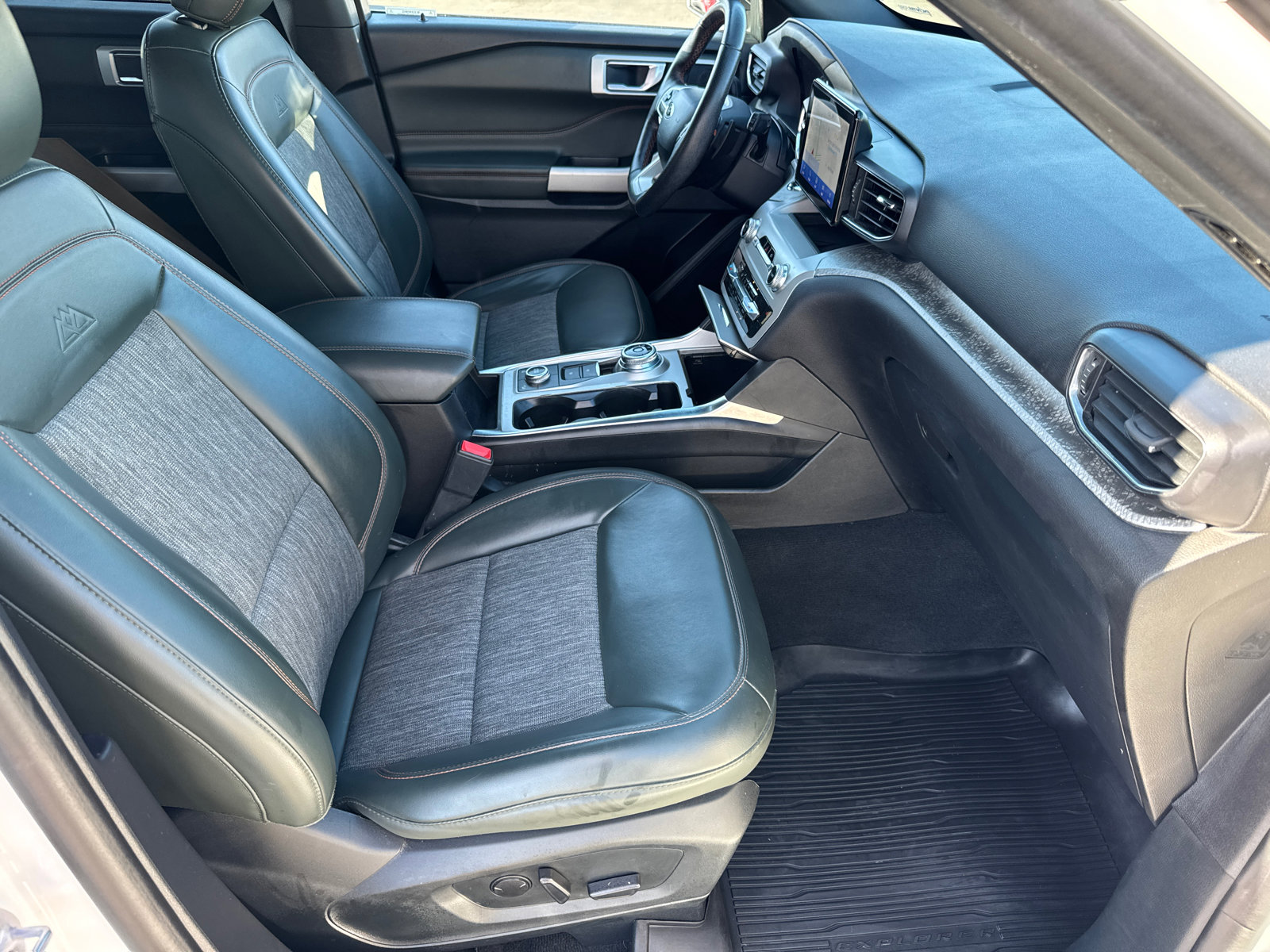 2022 Ford Explorer Timberline photo 12