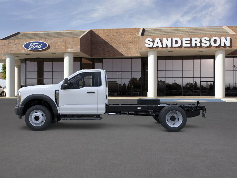 2025 Ford F-550 XL photo 4