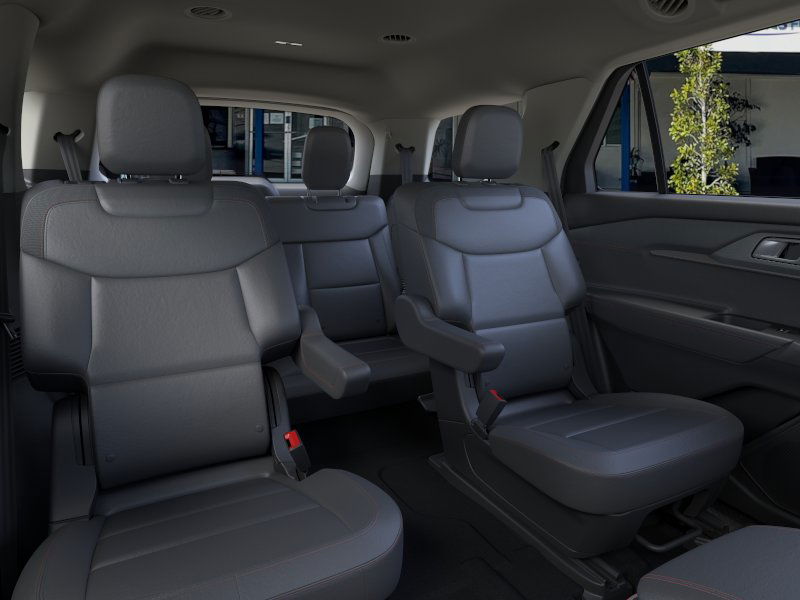 2025 Ford Explorer photo 9