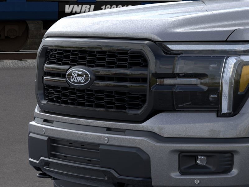 2025 Ford F-150 Lariat photo 9
