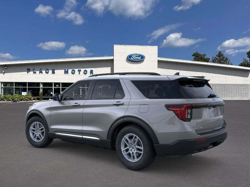 2025 Ford Explorer photo 4