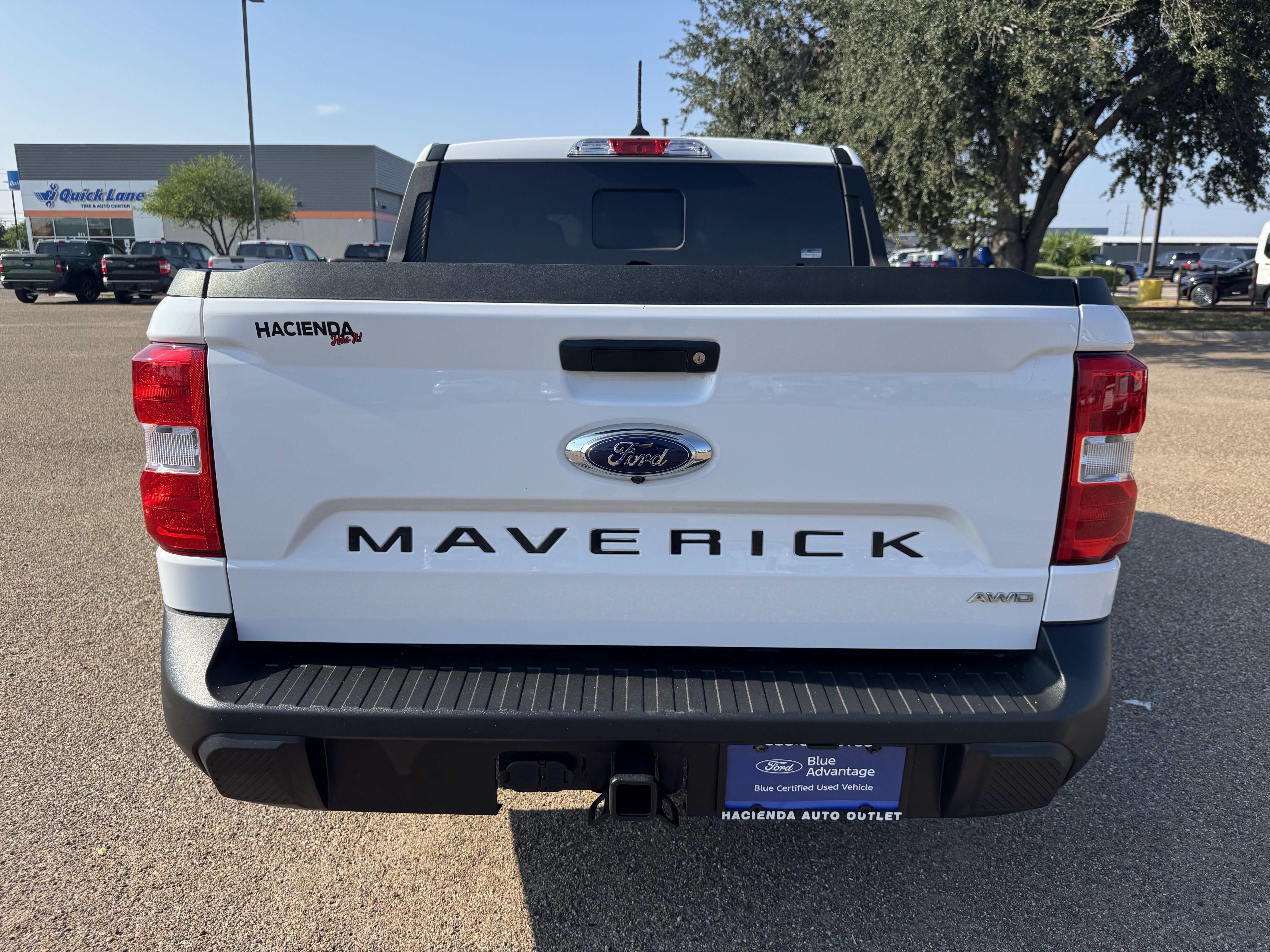 2023 Ford Maverick Lariat photo 3