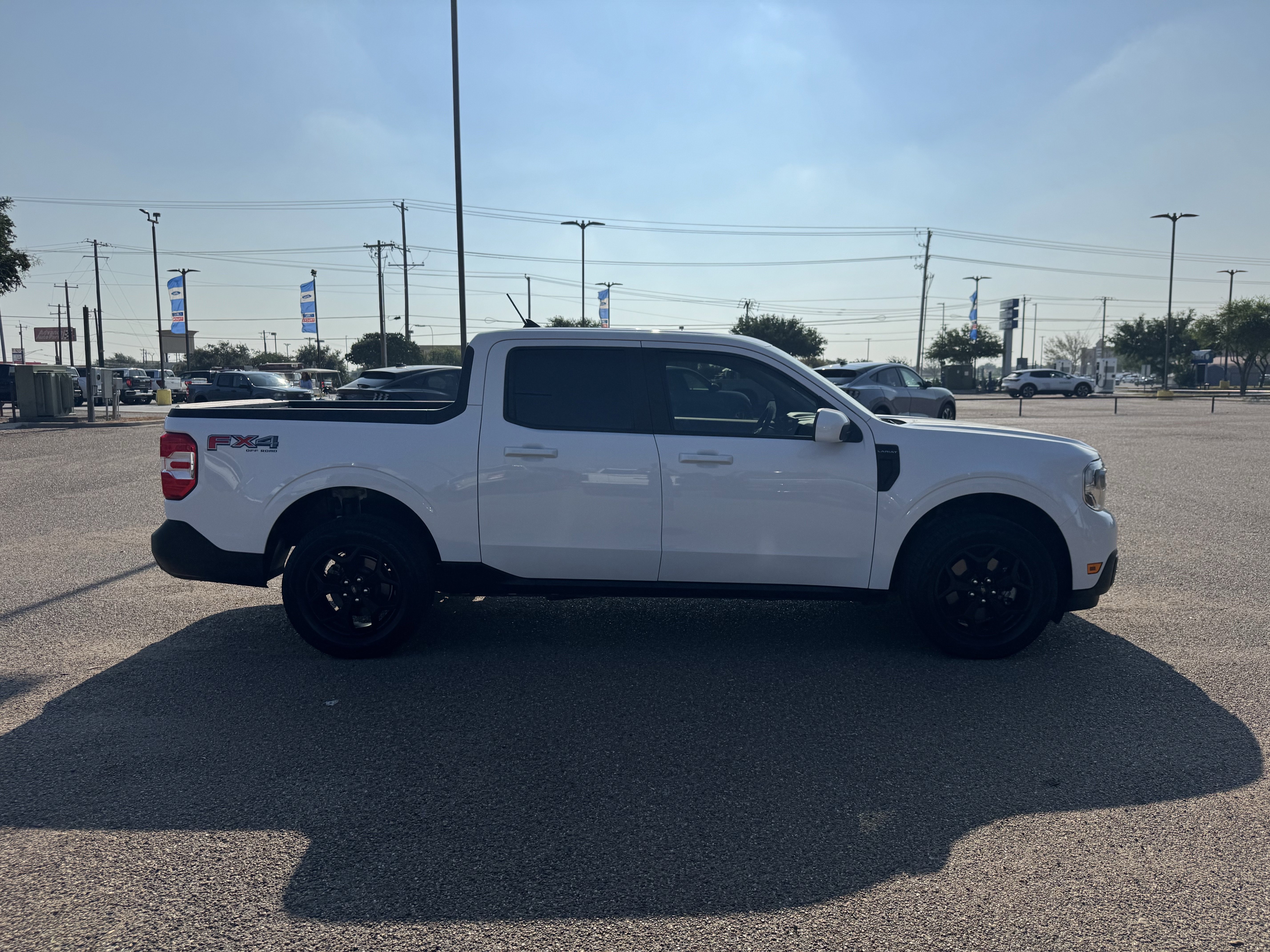 2023 Ford Maverick Lariat photo 4