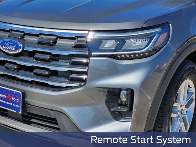 2025 Ford Explorer photo 4