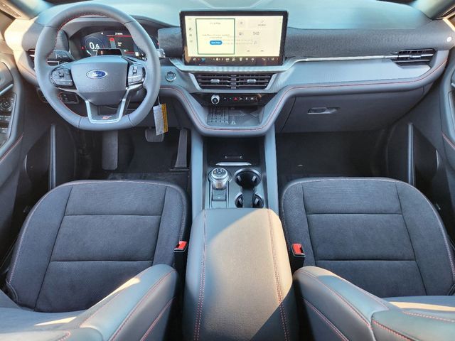 2025 Ford Explorer ST photo 18