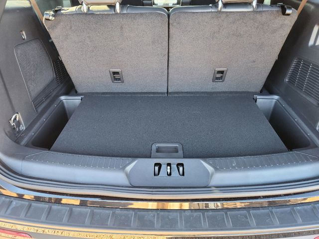 2025 Ford Explorer ST photo 22