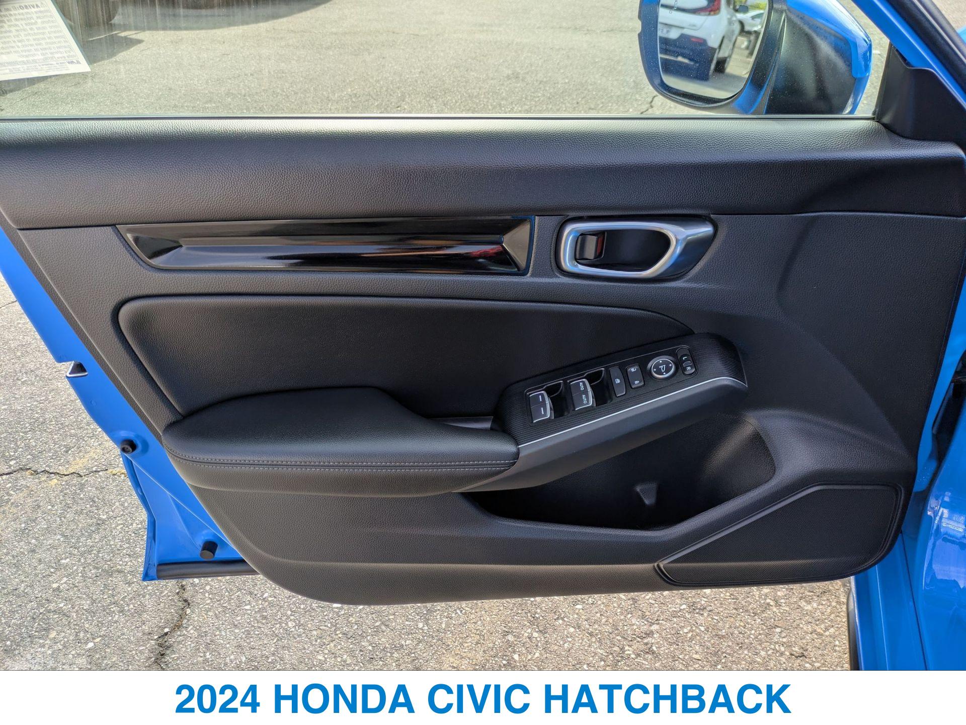 2024 Honda Civic Sport Touring Hatchback photo 13
