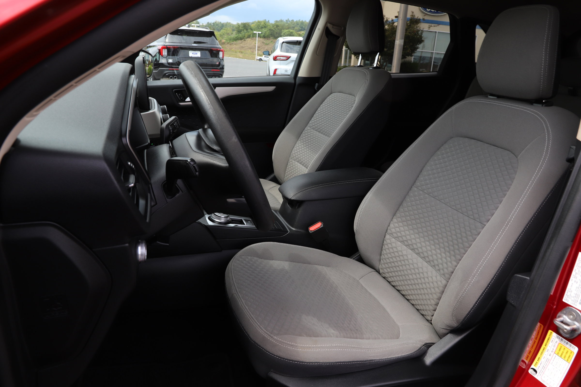 2020 Ford Escape SE photo 11