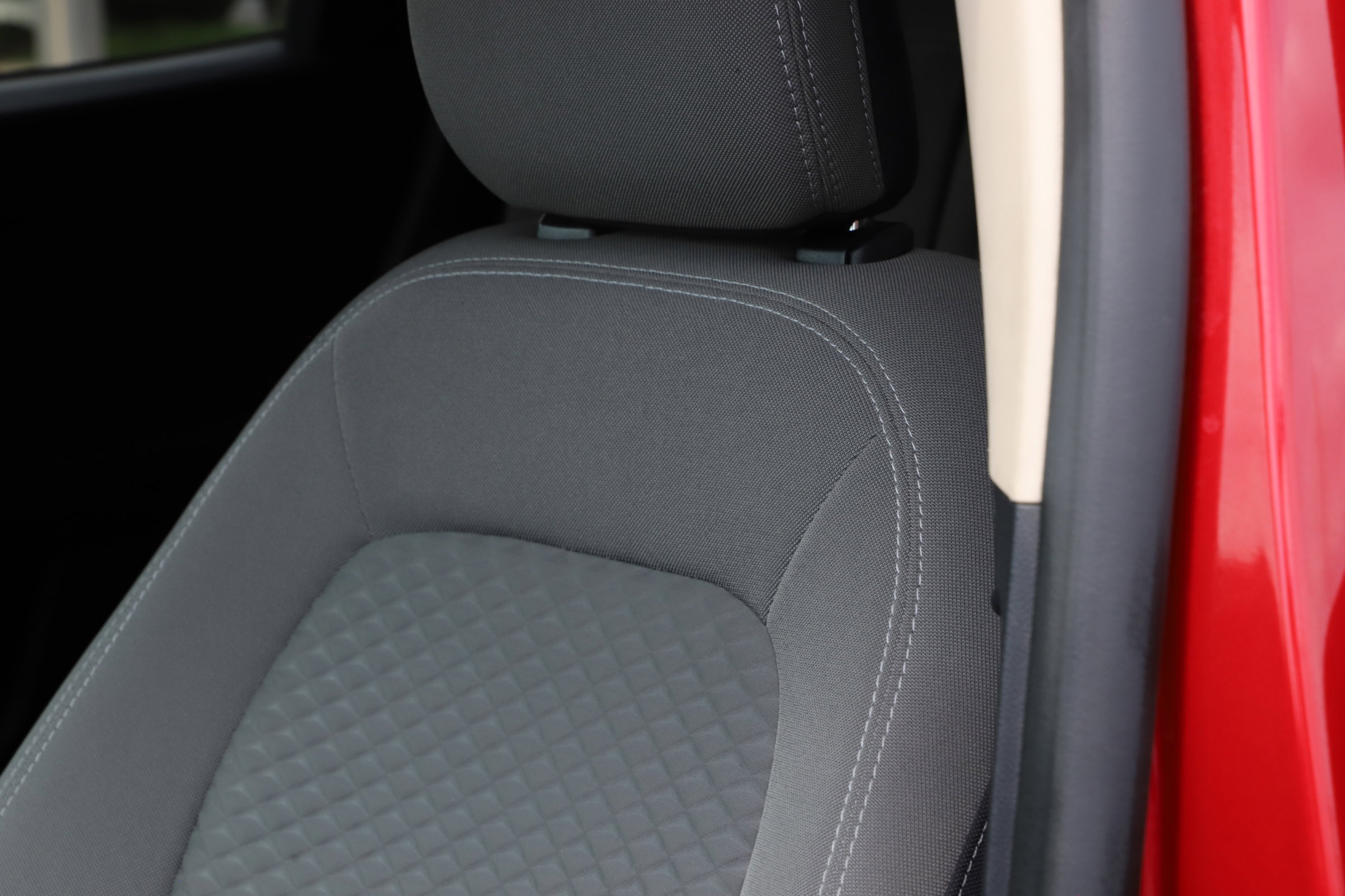 2020 Ford Escape SE photo 12
