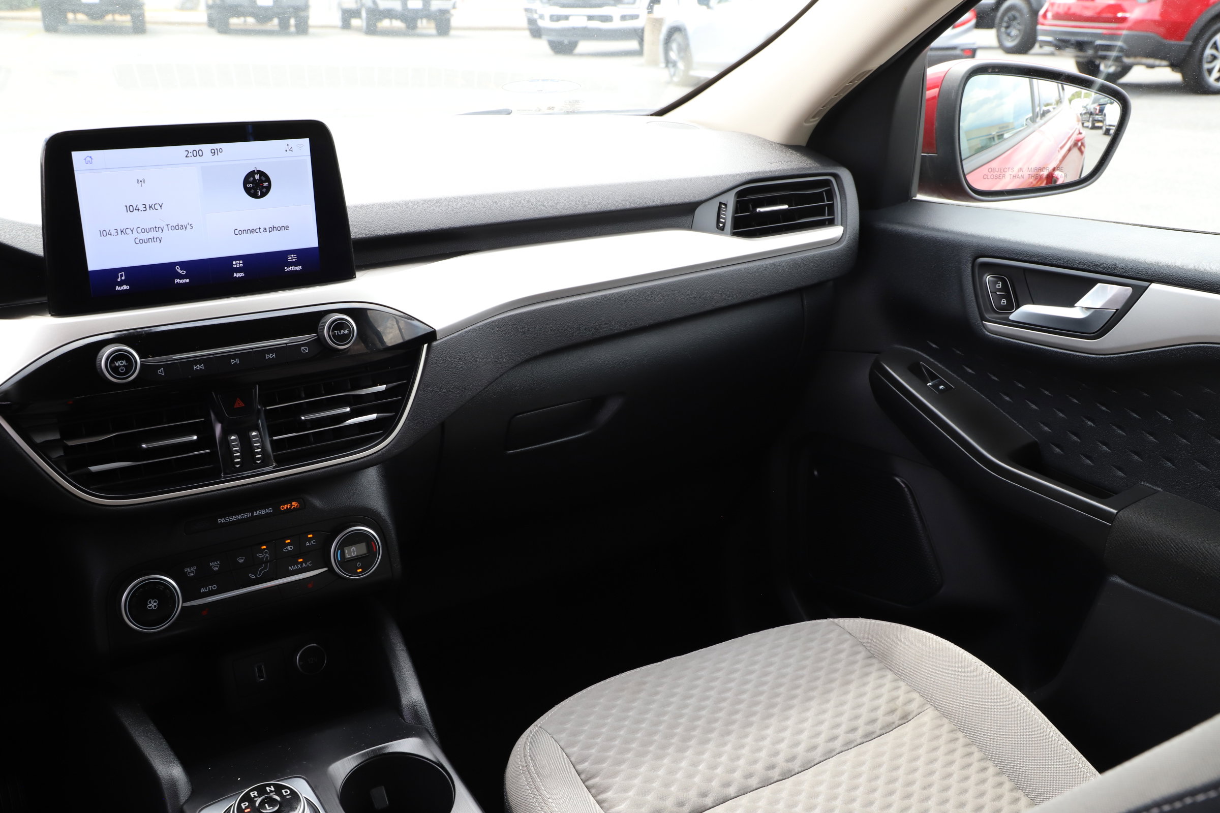 2020 Ford Escape SE photo 24