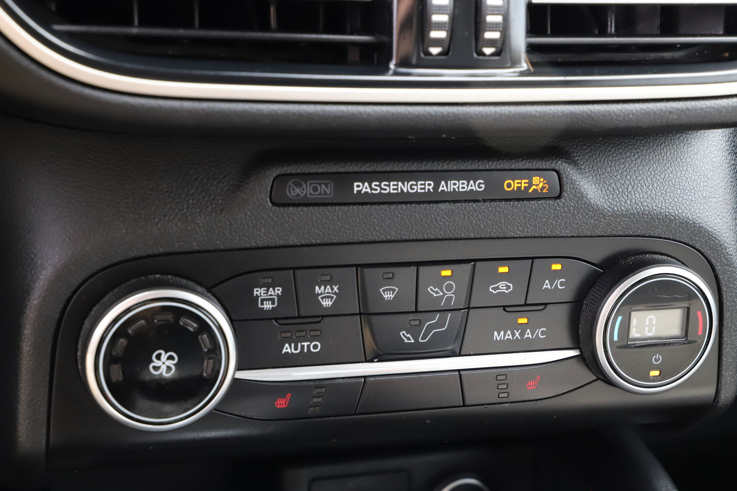 2020 Ford Escape SE photo 27