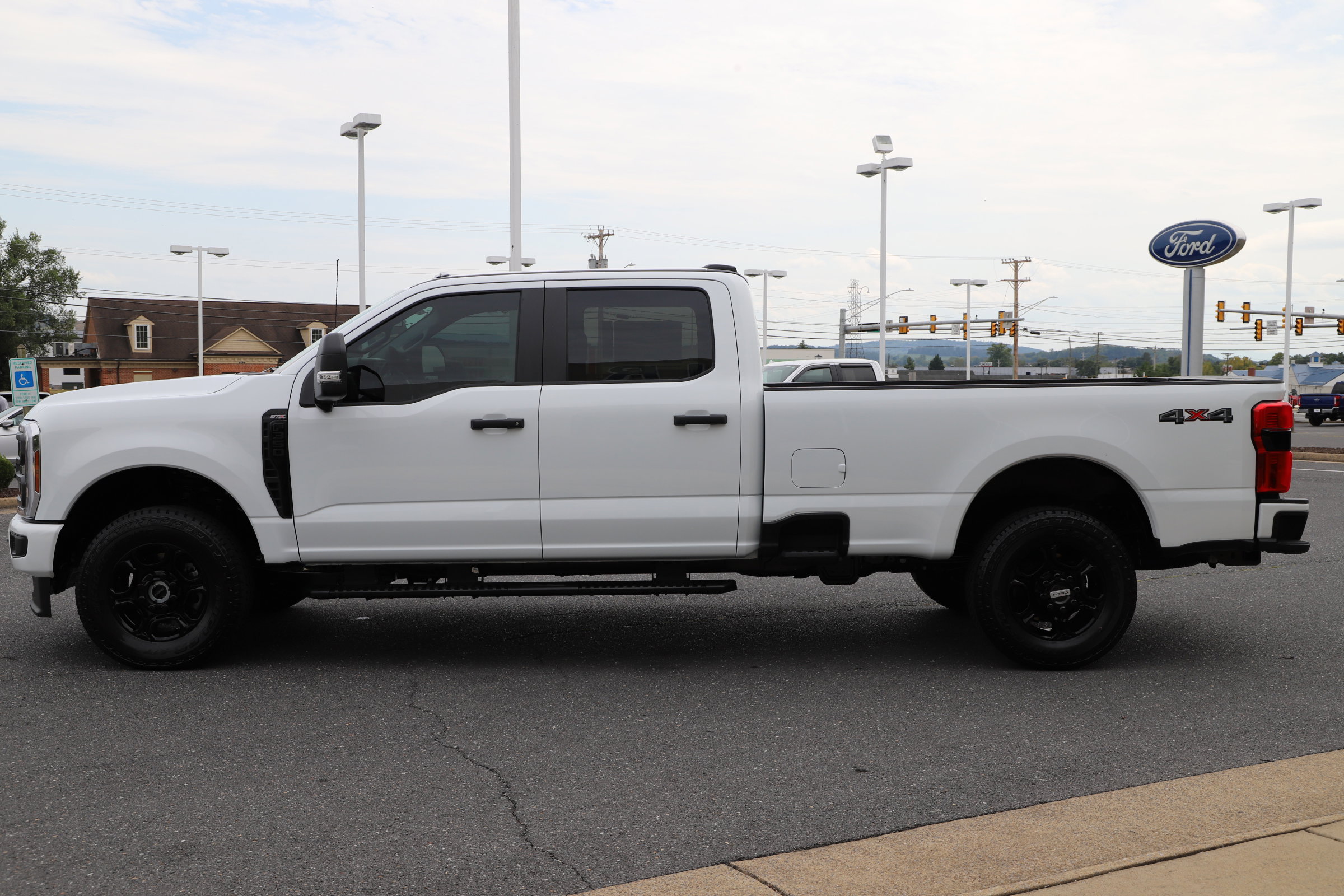 2026 Ford F-350 XL photo 3