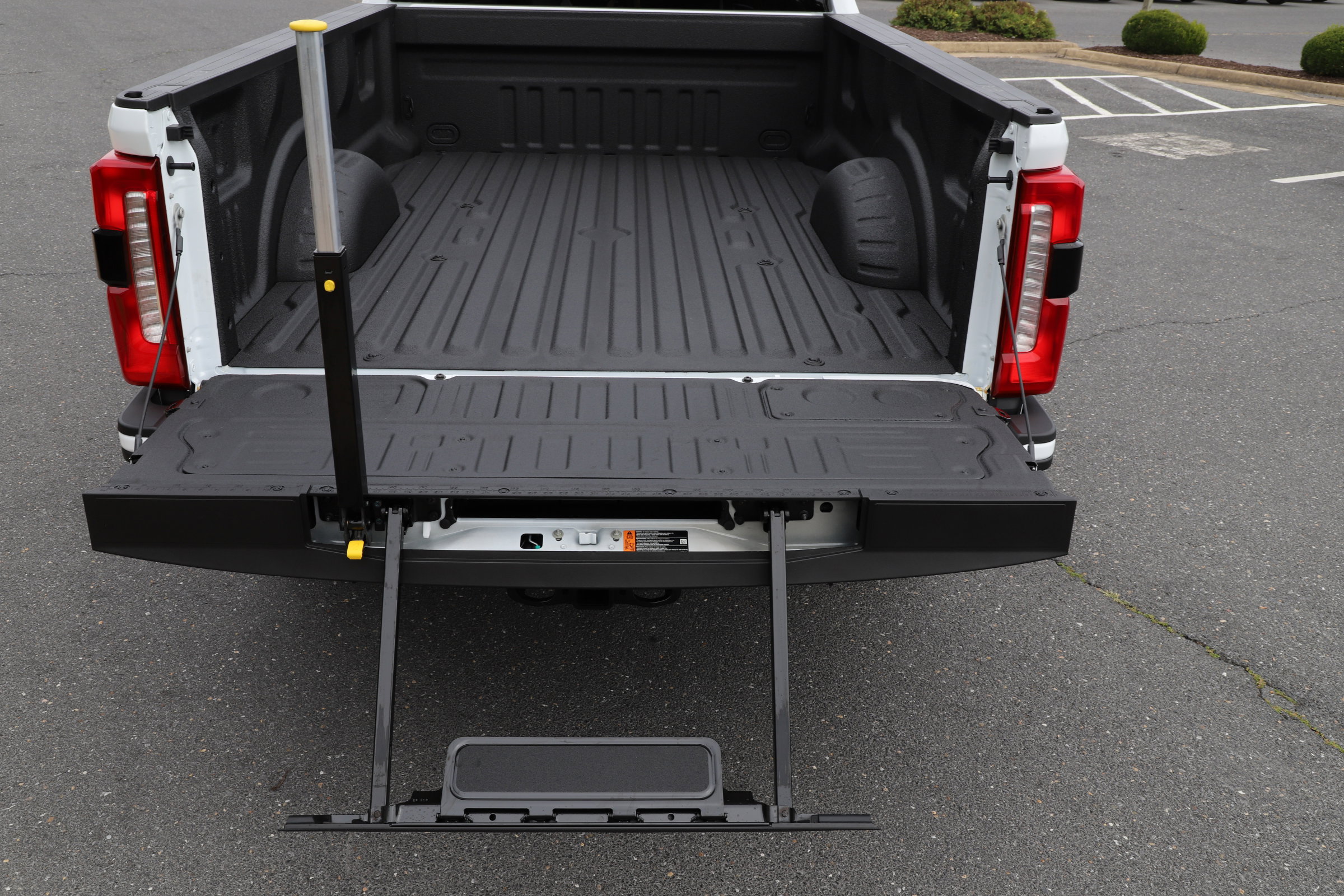2026 Ford F-350 XL photo 8