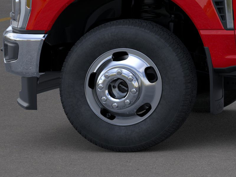 2025 Ford F-350 Lariat photo 18