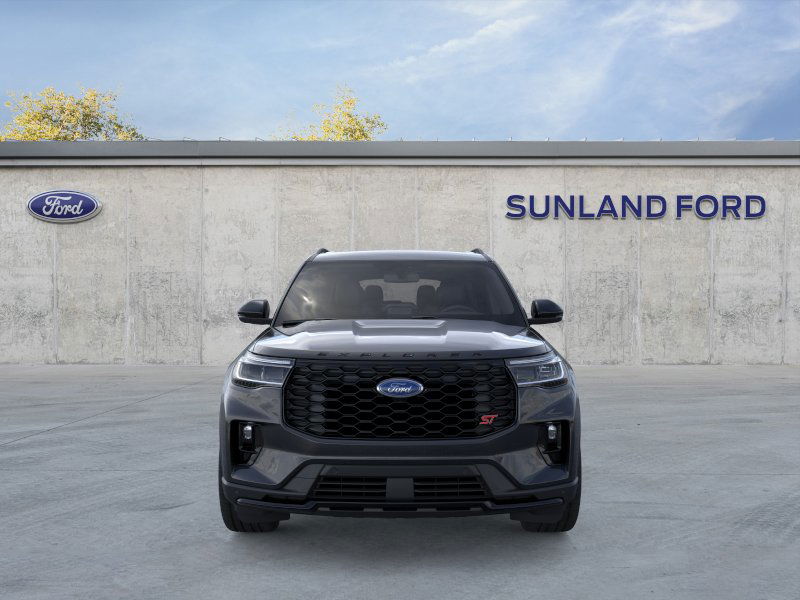 2025 Ford Explorer ST photo 2