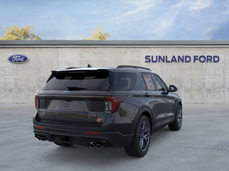 2025 Ford Explorer ST photo 4