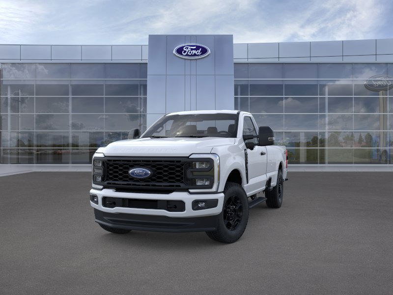 2025 Ford F-250 XLT photo 2