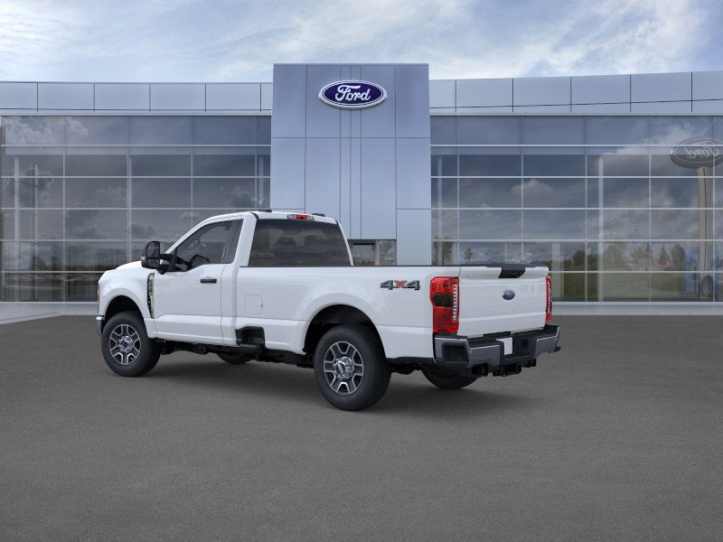 2025 Ford F-350 XLT photo 4