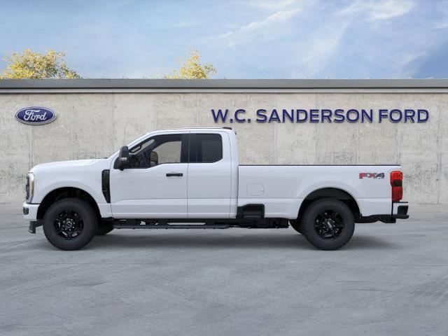 2025 Ford F-350 photo 3