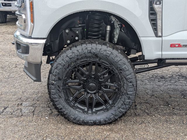 2025 Ford F-250 photo 9