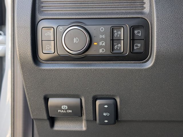 2025 Ford F-250 photo 14