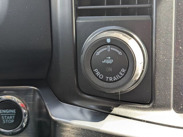 2025 Ford F-250 photo 24