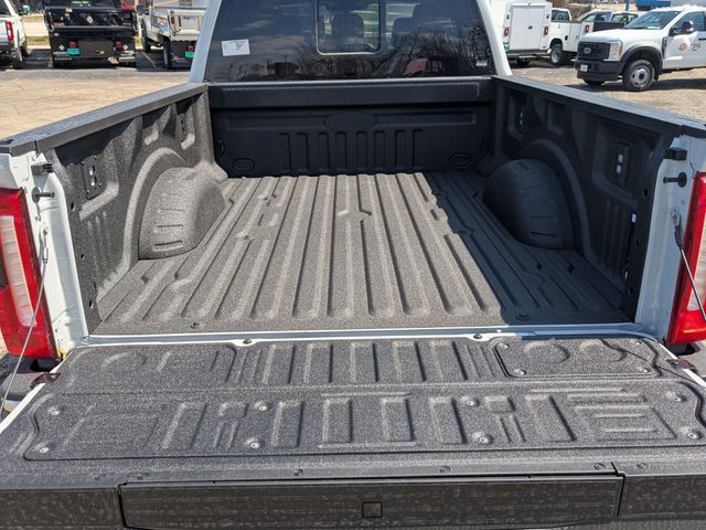 2025 Ford F-250 photo 31