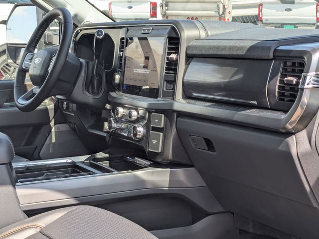 2025 Ford F-250 photo 34