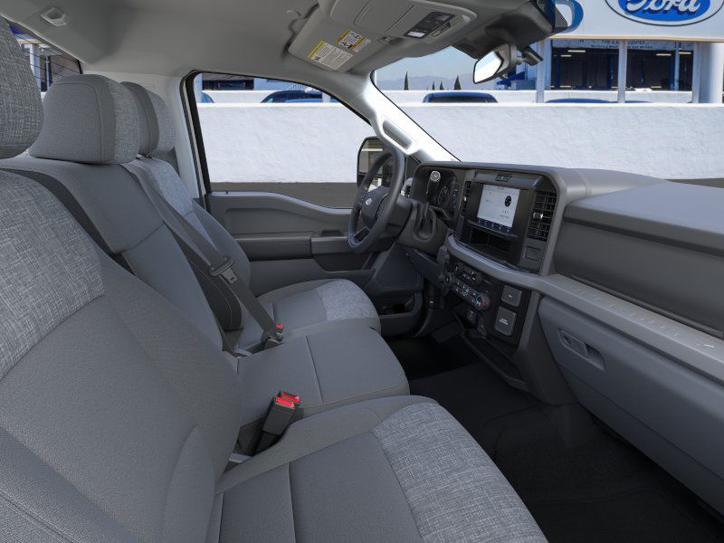 2025 Ford F-350 XLT photo 13