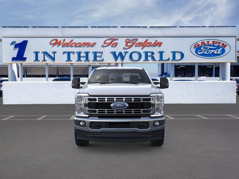 2025 Ford F-350 XLT photo 9