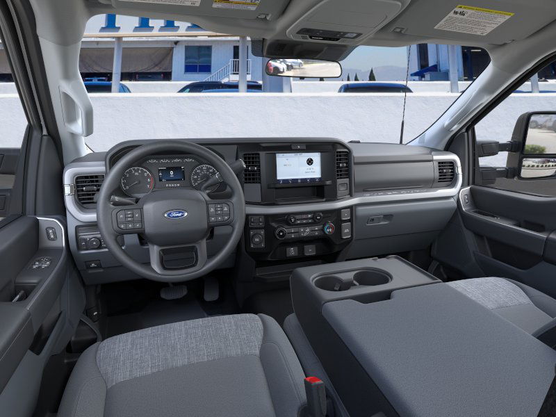 2025 Ford F-350 XLT photo 12