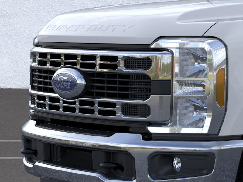 2025 Ford F-350 XLT photo 18