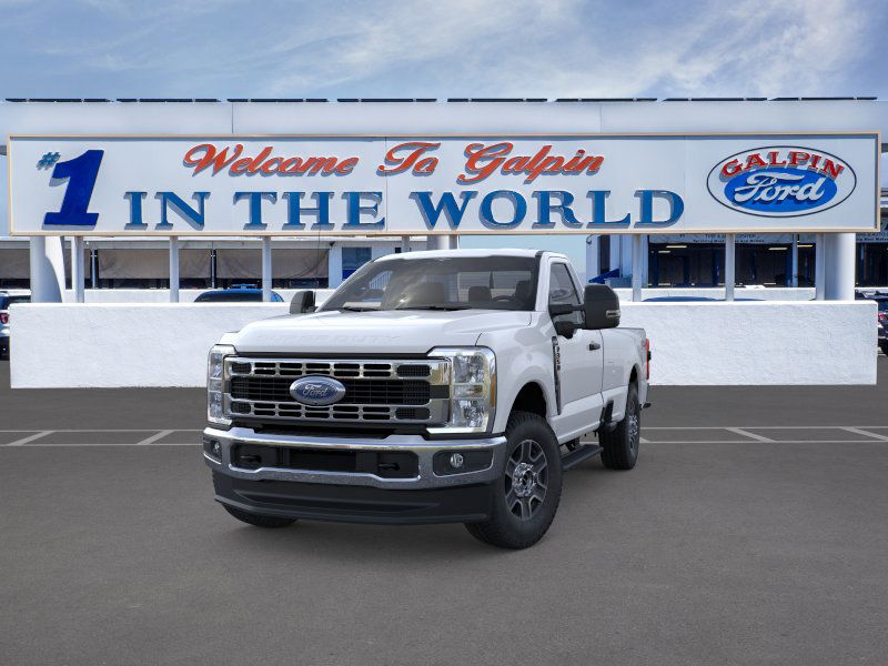 2025 Ford F-350 XLT photo 5