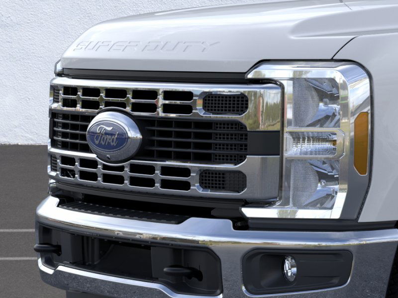 2025 Ford F-350 XLT photo 18