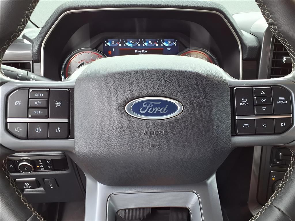 2023 Ford F-150 XLT photo 19