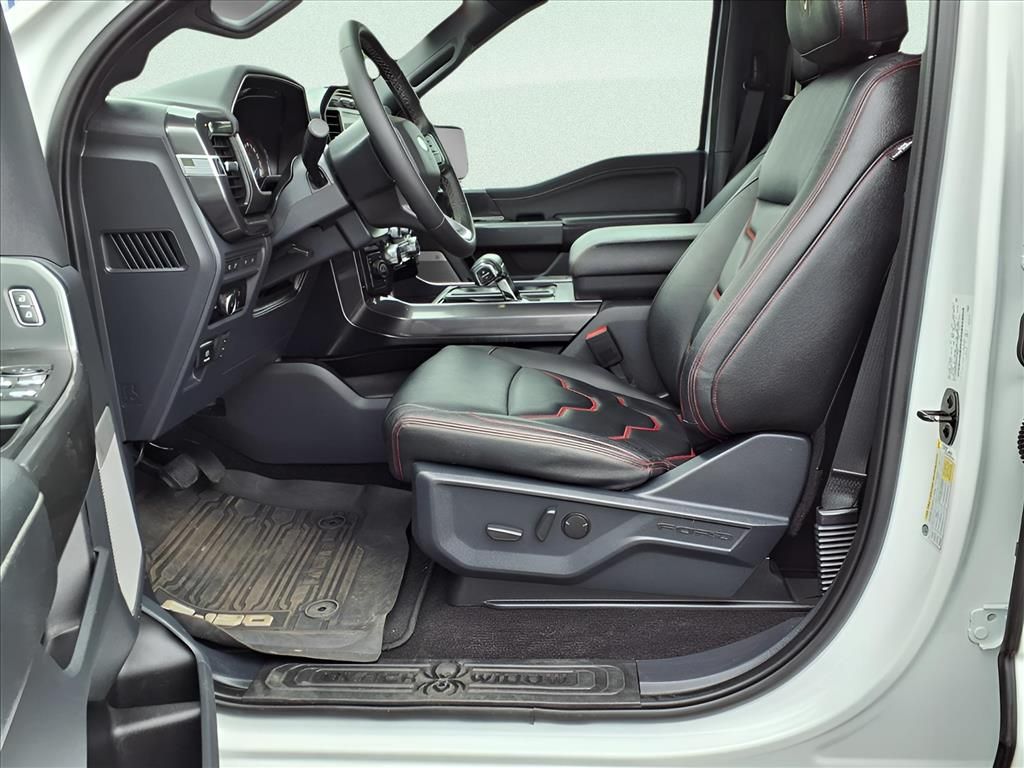 2023 Ford F-150 XLT photo 21