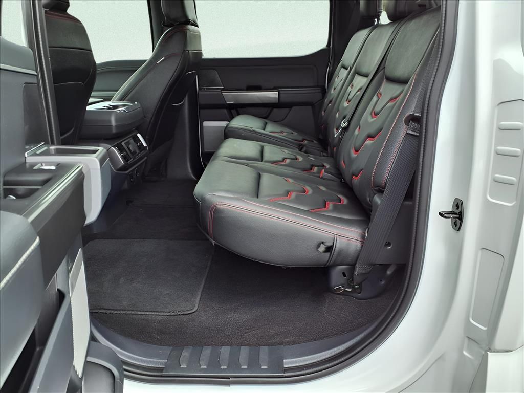 2023 Ford F-150 XLT photo 22