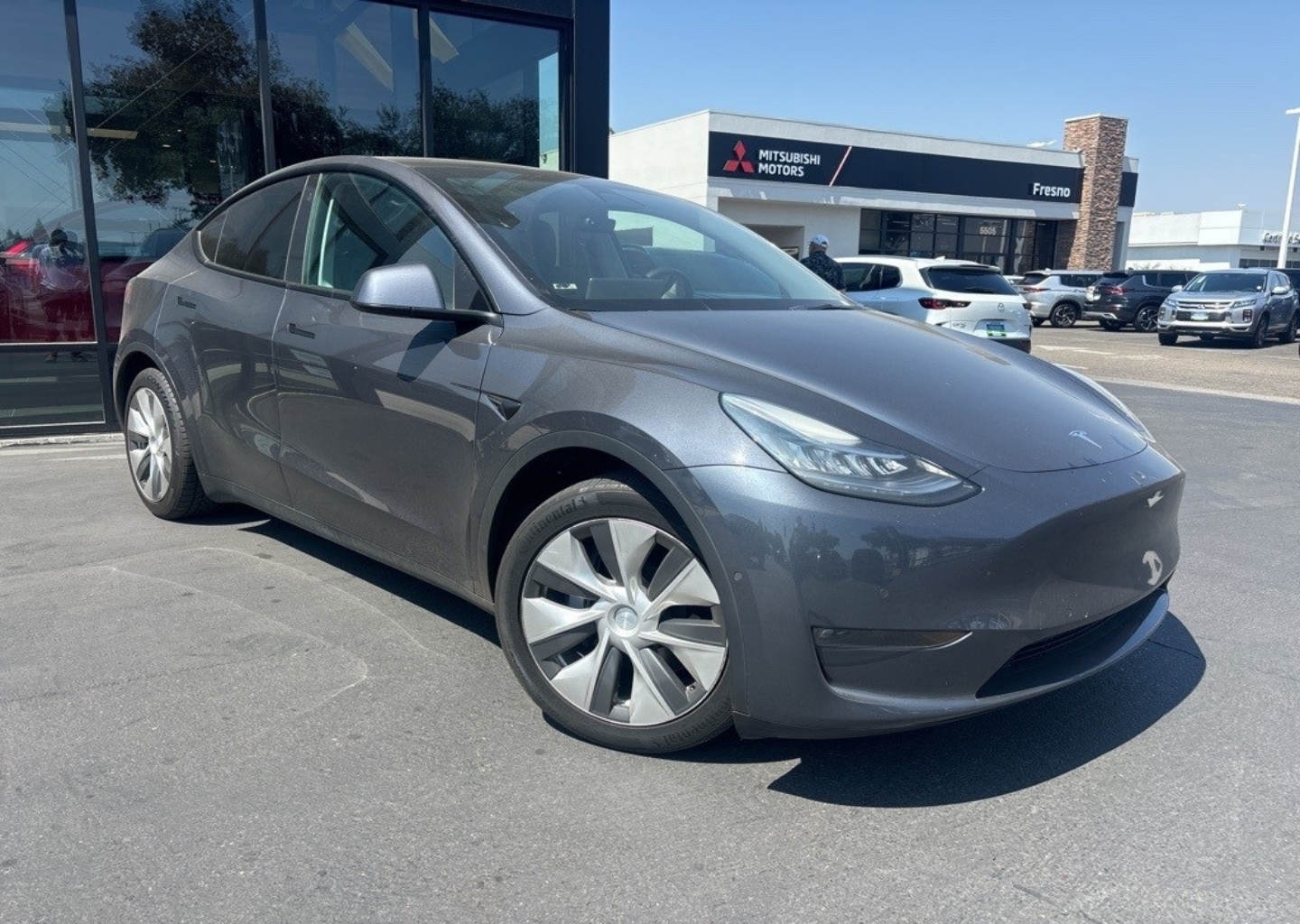 Used 2021 Tesla Model Y Long Range with VIN 5YJYGDEE9MF208959 for sale in Northfield, Minnesota