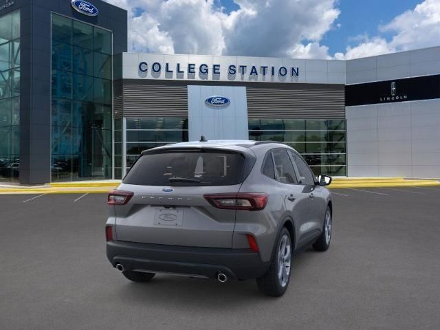2025 Ford Escape ST-Line photo 7