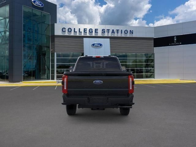 2025 Ford F-250 photo 5