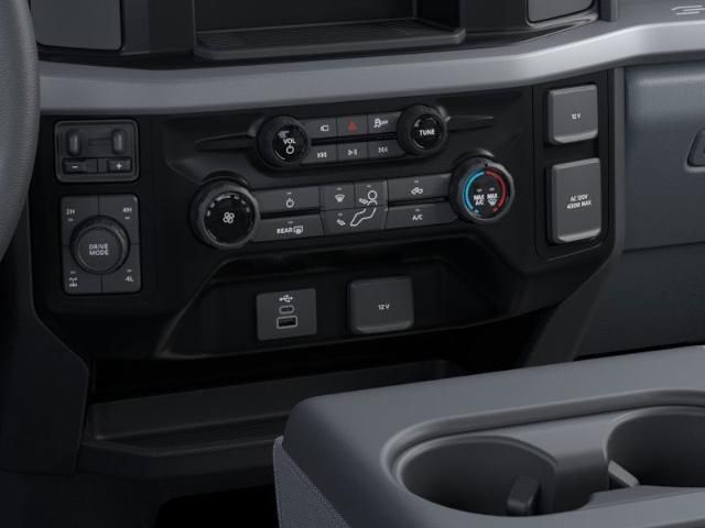 2025 Ford F-250 photo 14