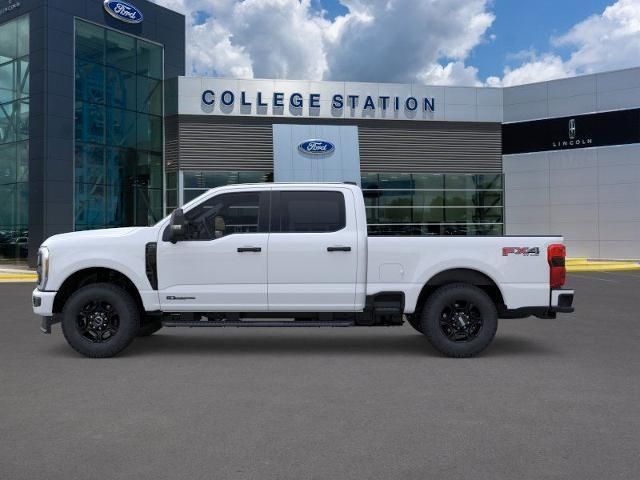 2025 Ford F-250 photo 3