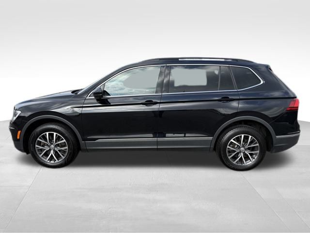 2020 Volkswagen Tiguan SE R-Line Black photo 11