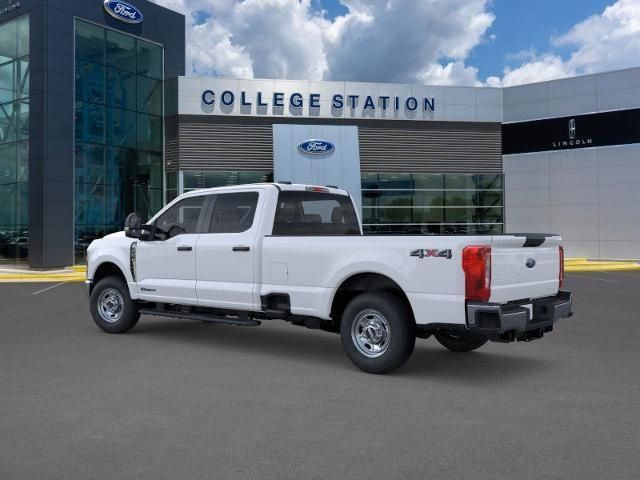 2025 Ford F-250 photo 4