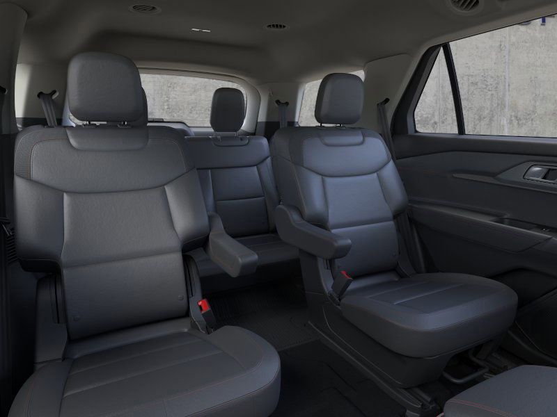 2025 Ford Explorer photo 8