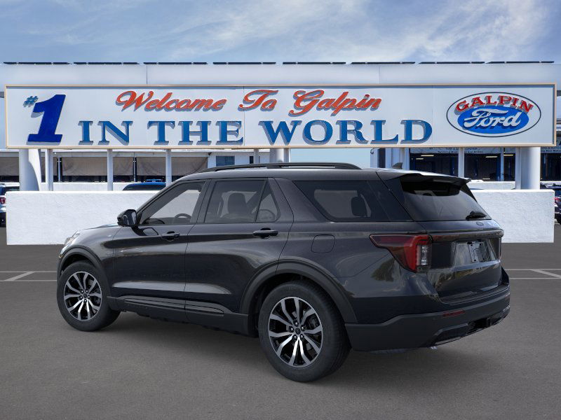 2025 Ford Explorer ST ST-Line photo 7