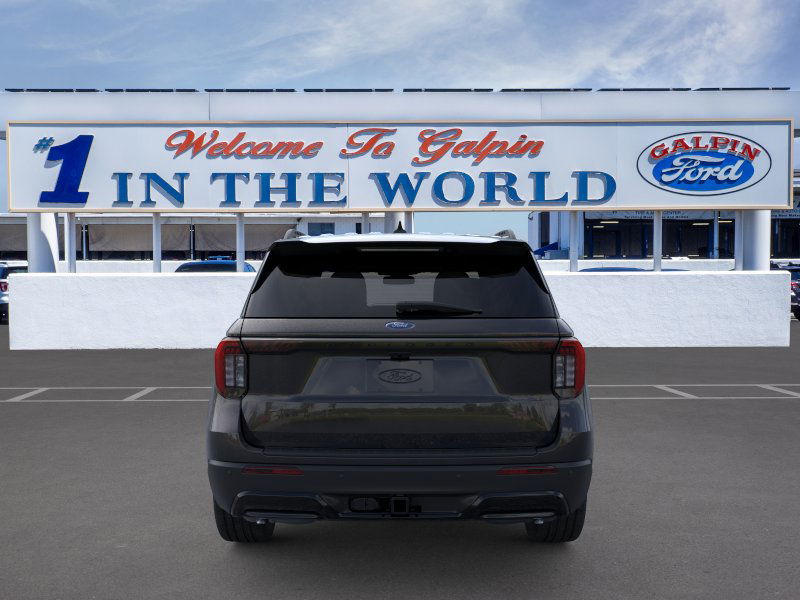 2025 Ford Explorer ST ST-Line photo 8