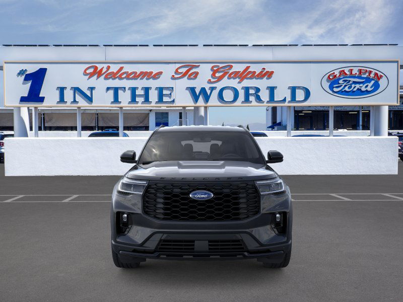 2025 Ford Explorer ST ST-Line photo 9