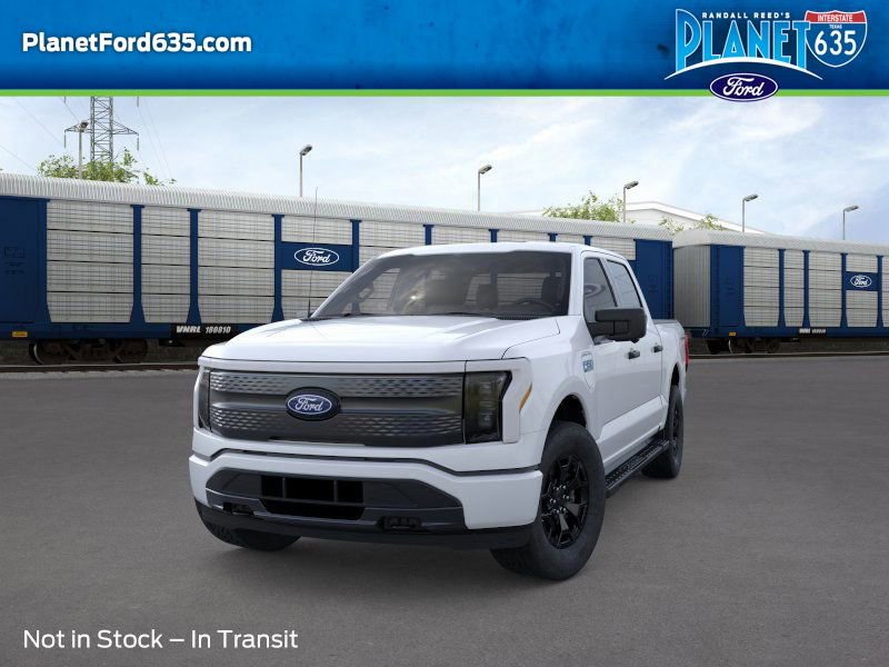 2025 Ford F-150 Lightning XLT photo 2