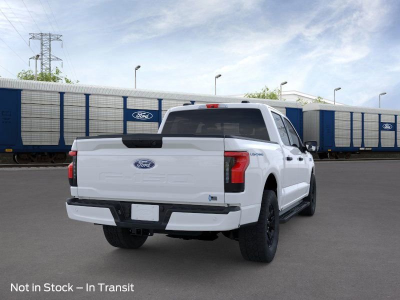 2025 Ford F-150 Lightning XLT photo 7